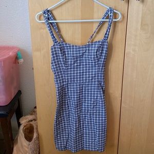 Boycon Abercrombie fitch small dress. Black and white